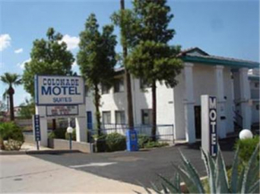Гостиница Colonade Motel Suites  Меса